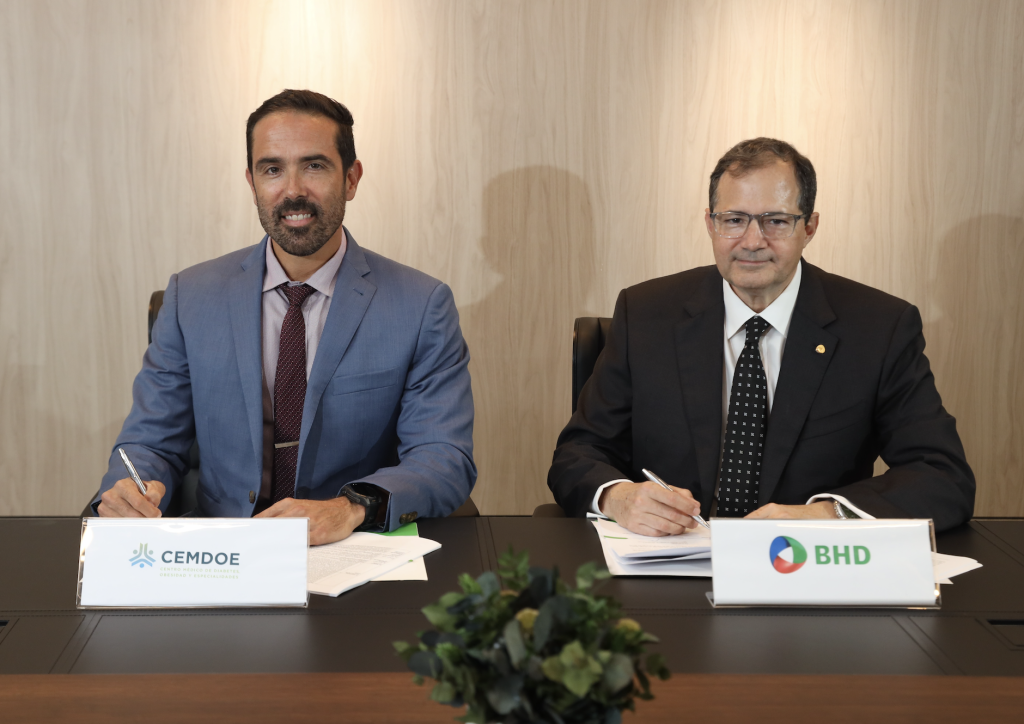 BHD y CEMDOE firman acuerdo para ampliación de infraestructura y servicios de salud
