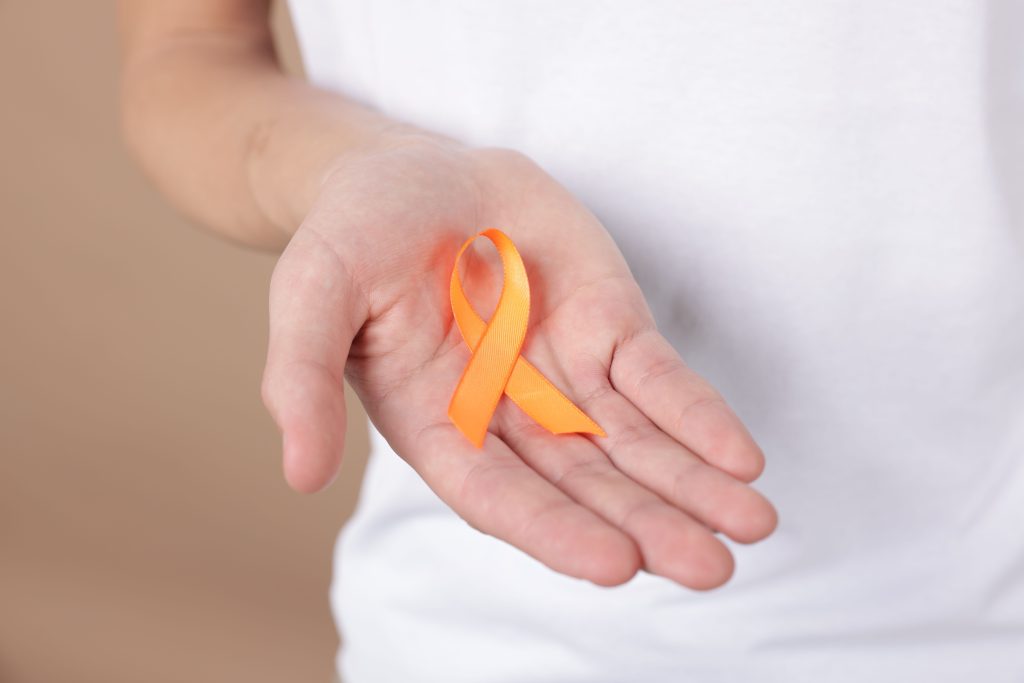 Esclerosis múltiple: una de las principales       causas de discapacidad neurológica                     entre los 20 y 40 años